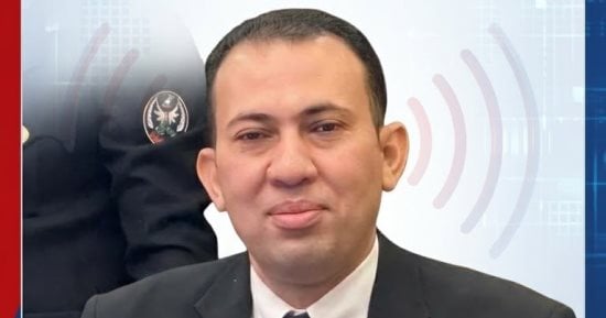 محمود عبد الراضي يشرح كيفية استخراج بطاقة في 60 دقيقة (فيديو)