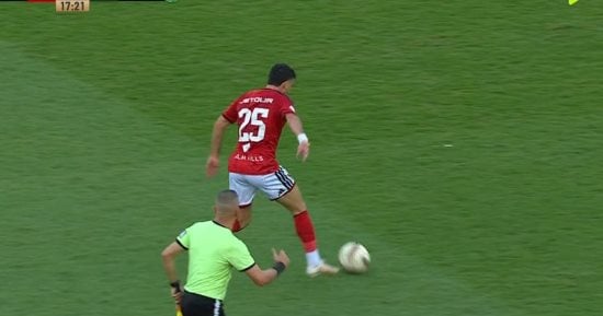 30 دقيقة.. مودرن سبورت يتحرر هجومياً والأهلي يحافظ على التقدم بهدف