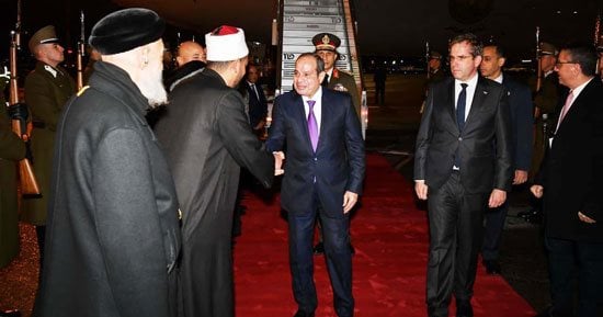 فخامة الرئيس السيسى يصل إلى مطار فيرنز ليست الدولي ببودابست