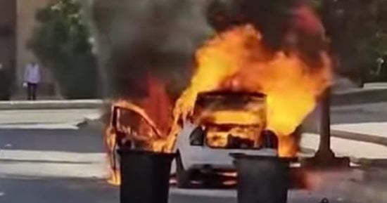شهود عيان: اشتعال سيارة بأكتوبر بسبب ماس كهربائي دون إصابات.. صور