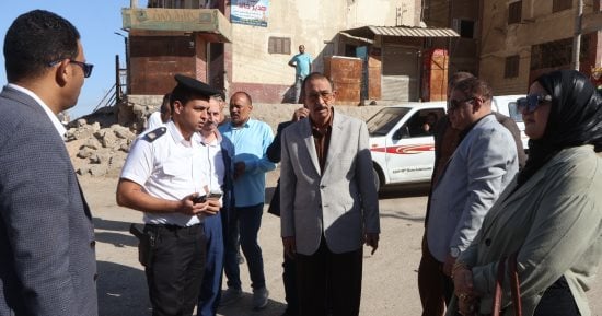 محافظ سوهاج يتفقد موقف بلصفورة ويوجه بدراسة نقل موقف التلول وتطويره