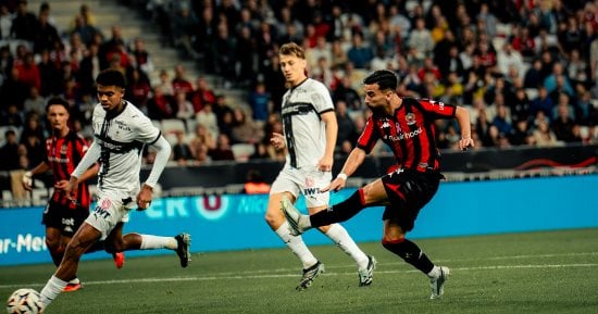 نيس يفوز على رين 5-2 بمشاركة محمد عبد المنعم في الدوري الفرنسي