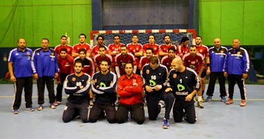الأهلى يهزم منتخب أنجولا لكرة اليد 28 / 27 وديًا
