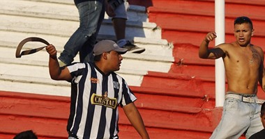 بالصور.. إشتباكات فى مباراة بكأس الليبرتادوريس