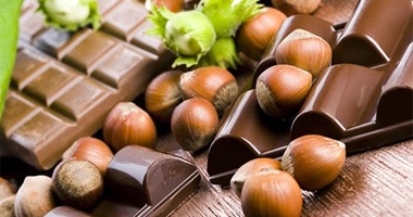 طريقة عمل خلية النحل بالبندق والشيكولاتة