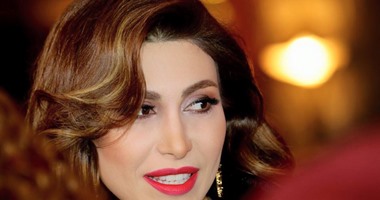 بالصور .. الفنانة "يارا" تظهر بإطلالة ساحرة بحفل عيد الحب بالاردن