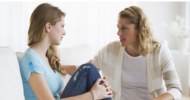 4 أسرار تربط الأم بابنتها وتكون سببًا فى نجاح علاقتها المستقبلية