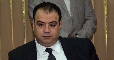 محافظ الفيوم يستقبل أرملة المحامى شهيد الإرهاب