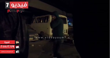 النيابة تنتقل بقاتل والد الطفل حمزة لتمثيل الجريمة فى محل الواقعة