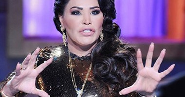 بالفيديو.. أحلام تجرى جلسة تصوير فى مارسيليا