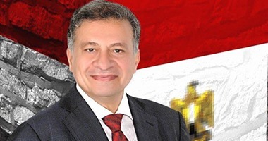 فى الوايلى.. رجال "شيرين فؤاد" ينقلبون عليه.. مرشح مستقل: قال لنا بعد الثورة "أنا هربى عيالى ومش هاطلع برة البيت".. ومرشح الحركة الوطنية: نُعد خطابًا للفريق شفيق بـ"الفيديو كونفرانس"