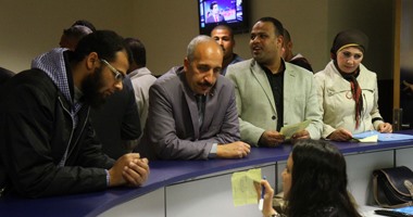 توافد راغبى الترشح لانتخابات النواب لمحكمة كفر الشيخ لتقديم أوراقهم