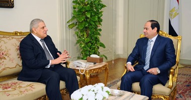 الرئيس يطالب محلب بتوفير احتياجات المواطنين ومكافحة الفساد