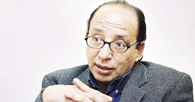 ابن شقيق رضوان الكاشف يحضر فيلما بعنوان "عصفور الجنوب" عن عمه