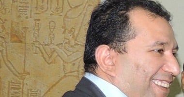 محافظ الأقصر يجتمع بأصحاب بازارات "سافوى" لبحث مشكلاتهم