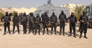 قوات الأمن تواصل مطاردة الإرهابيين فى سيناء.. إحباط تفجير 3 عبوات ناسفة.. والقبض على 16 مشتبها به وتدمير 17بؤرة.. وإغلاق مناطق بالشيخ زويد ورفح وفرض حظر التجوال.. ومقتل أحد المتسللين بالمنطقة العازلة