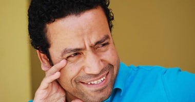 سامح حسين يوجه رسالة للمدخنات: خفوا سجاير شوية خنقتونا