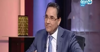 عبد الرحيم على يطالب السيسى بمساعدته فى تشكيل تيار "معارض" يدعم "النظام"