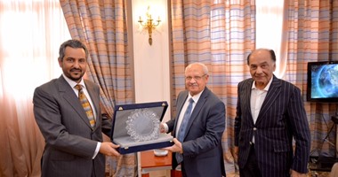 الأمير بندر آل سعود يزور الجامعة البريطانية فى مصر