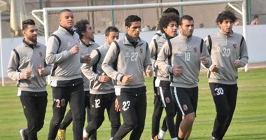 بالصور.. الأهلى يبدأ استعداداته للجيش فى غياب 5 لاعبين
