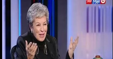 نجلة سعد الشاذلى: والدى طالب بوزير دفاع مدنى..وثورة يناير ردت له الاعتبار