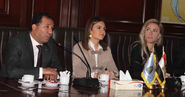 بالصور.. وزيرة التعاون الدولى ومحافظ الأقصر يبحثان مع وفد بنك التنمية الإفريقى أولويات المشروعات التنموية بالمحافظة لدعمها بالكامل.. سحر نصر: نتطلع لحشد تمويلات لدعم الأقصر لتحريك قطاع السياحة