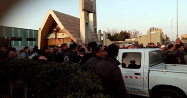 صحافة المواطن.. اعتصام عمال المصرية للصلب بالعبور للمطالبة بتعديل المرتبات
