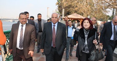 وزير النقل يصل الإسماعيلية ويتفقد كوبرى القصاصين