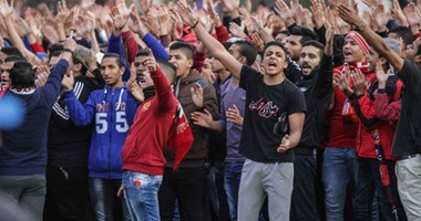 ألتراس أهلاوى يختتم وقفته فى الجزيرة بالدعاء للشهداء