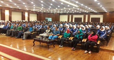 بالصور.. المستشار الاعلامى لمحافظة جنوب سيناء يلتقى شباب برنامج "اعرف بلدك "