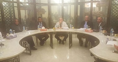 لجنة الأندية تتفق على "تجميد" أى مدرب يتطاول عليها بعد الرحيل