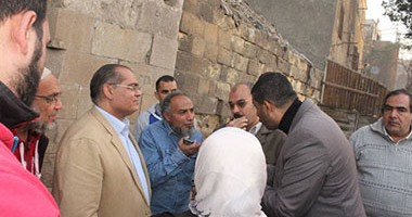 مدير منطقة القلعة: انهيار سور القرافة المجاور لمسجد "الأنسى"