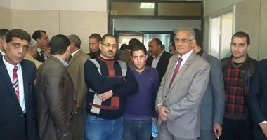 بالصور.. اعتصام محامى المحمودية احتجاجا على اعتداء حرس المحكمة على زميلهم