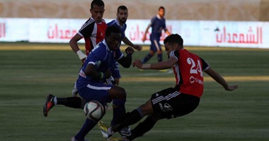 بالصور.. الأهلى يفشل فى هز شباك الطلائع خلال شوط أول سلبى