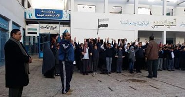 883 مدرسة فى دمياط تستعد لاستقبال الطلاب لبدء الفصل الدراسى الثانى