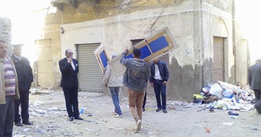 "الآثار" تشن حملة لإزالة التعدى على "وكالة الشوربجى" الأثرية بالإسكندرية