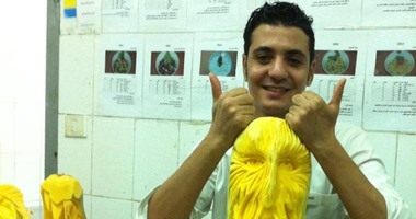 قارئ يشارك بصور تبرز موهبته فى صناعة أشكال متنوعة من قرع العسل (تحديث)