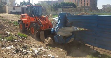 بالصور.. إزالة 27 حالة تعدٍ فى كفر الشيخ