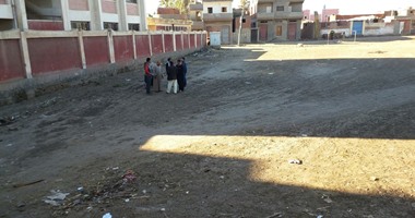 أهالى الكرادوة بدسوق يطالبون بتنفيذ قرار بناء مدرسة رياضية 