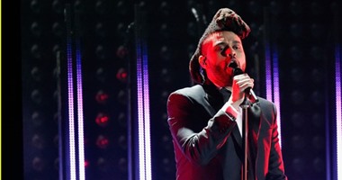 بالصور.. The Weeknd يقدم أغنيتين فى حفل توزيع جوائز "Grammy"