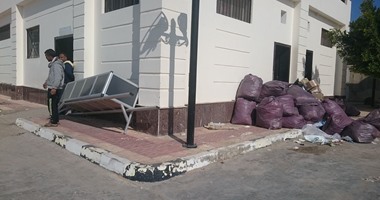 بالصور ..مشرحة مستشفى العريش عاجزة عن "حفظ الموتى".. الثلاجات تعمل بالتبريد وتعرض الجثث للتحلل ..وانبعاث روائح  كريهة .. والأهالى يطالبون وزارة الصحة بإنشاء مشرحة متطورة تناسب الأحداث