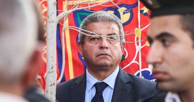 وصول وزير الشباب وشريف عامر ومصطفى حجازى لتشييع جثمان هيكل