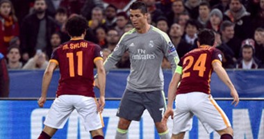 بالفيديو.. محمد صلاح يتألق فى شوط أول نارى بين روما وريال مدريد