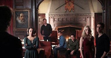 كريس وود يطيح بنينا دوبريف وجودى لين فى الحلقة 22من "The Vampire Diaries 6"