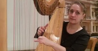 عازفة الهارب العالمية ميريام: القاهرة عاصمة الفنون والموسيقى