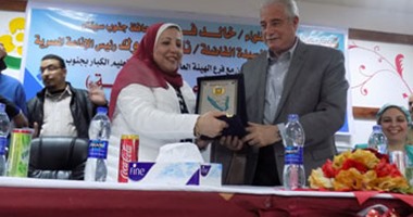 بالصور.. محافظ جنوب سيناء يعلن: جنوب سيناء بلا أمية خلال عام 2017