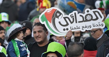 الجزائر تصفع إسرائيل عبر بوابة "الساحرة المستديرة".. شعب المليون شهيد يحتشد لنصرة القضية الفلسطينية فى "5 يوليو".. استقبال الأبطال لمنتخب فلسطين.. وروراوة يتعهد بدعم أبناء "الفدائى"