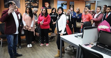 بالصور.. وفد طلاب جامعة النهضة فى زيارة لـ"اليوم السابع"