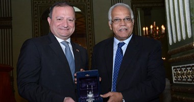 بالصور..سفير جورجيا عقب انتهاء خدمته: مغادرتى القاهرة من أصعب أيام حياتى