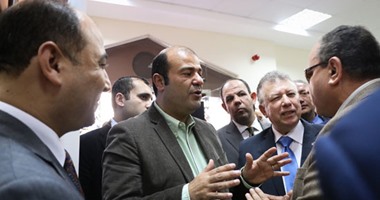 وزير التموين: ضخ 3 آلاف طن زيت يوميا لسد العجز.. ولا مساس بنقاط الخبز